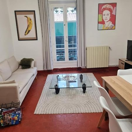 Appartement Nimes Centre Esterno foto