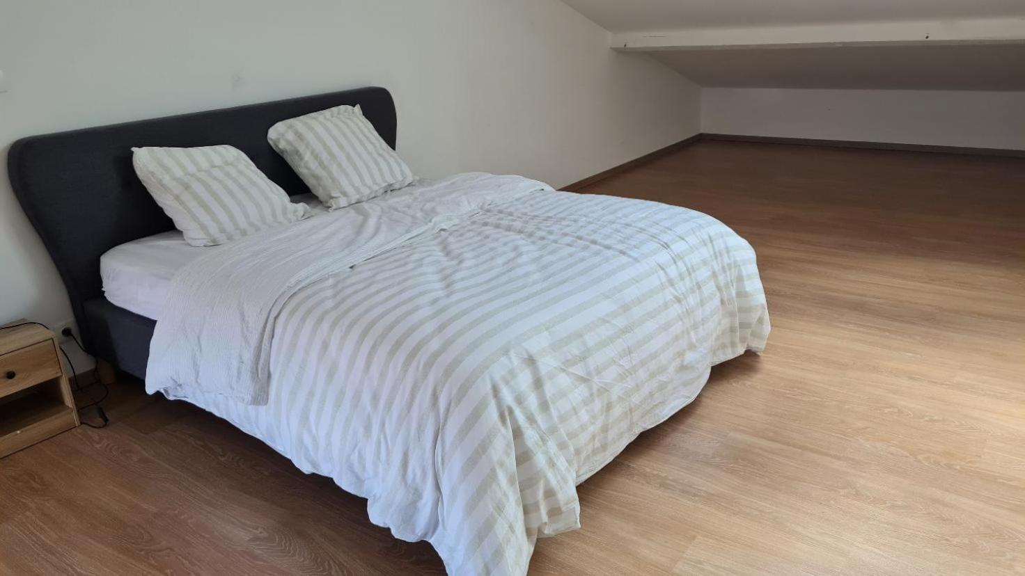 Appartement Nimes Centre Esterno foto