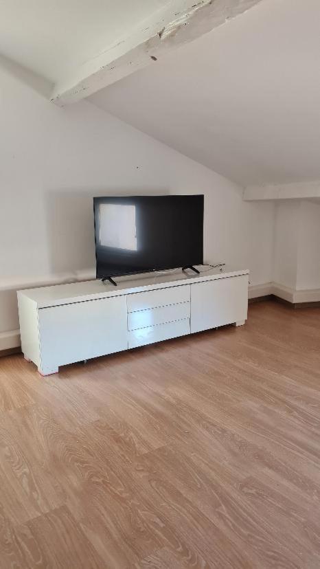Appartement Nimes Centre Esterno foto
