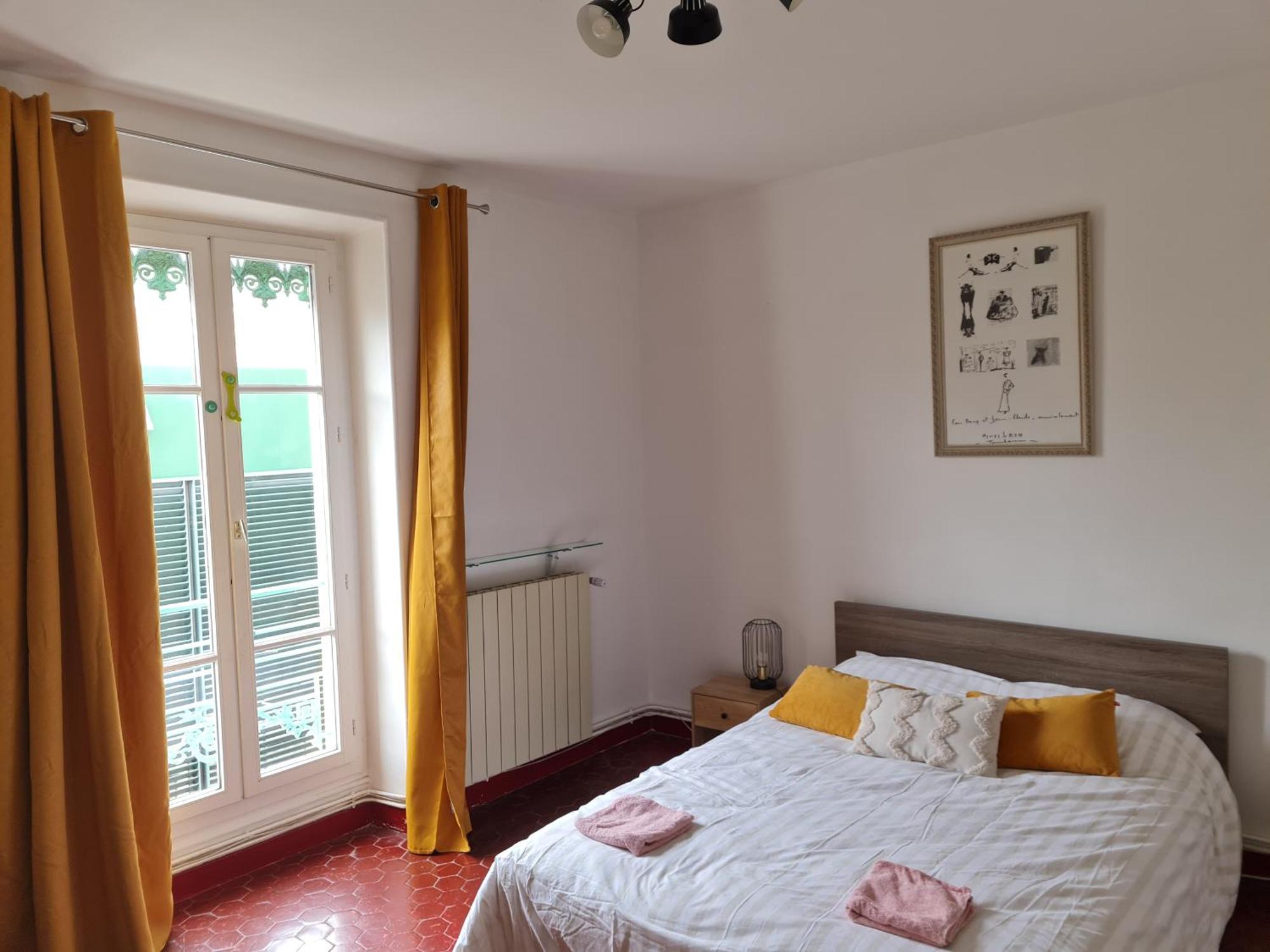 Appartement Nimes Centre Esterno foto